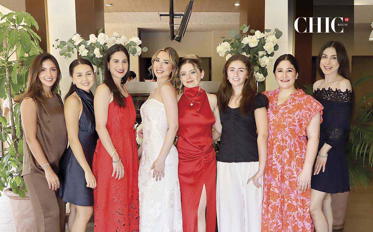 Mariali Treviño, María Benavides,Michelle Moreleon, Roberta Flores, Bárbara Quintero, Carmen Elizondo, Isabel Díaz Y Alexis Moreleon