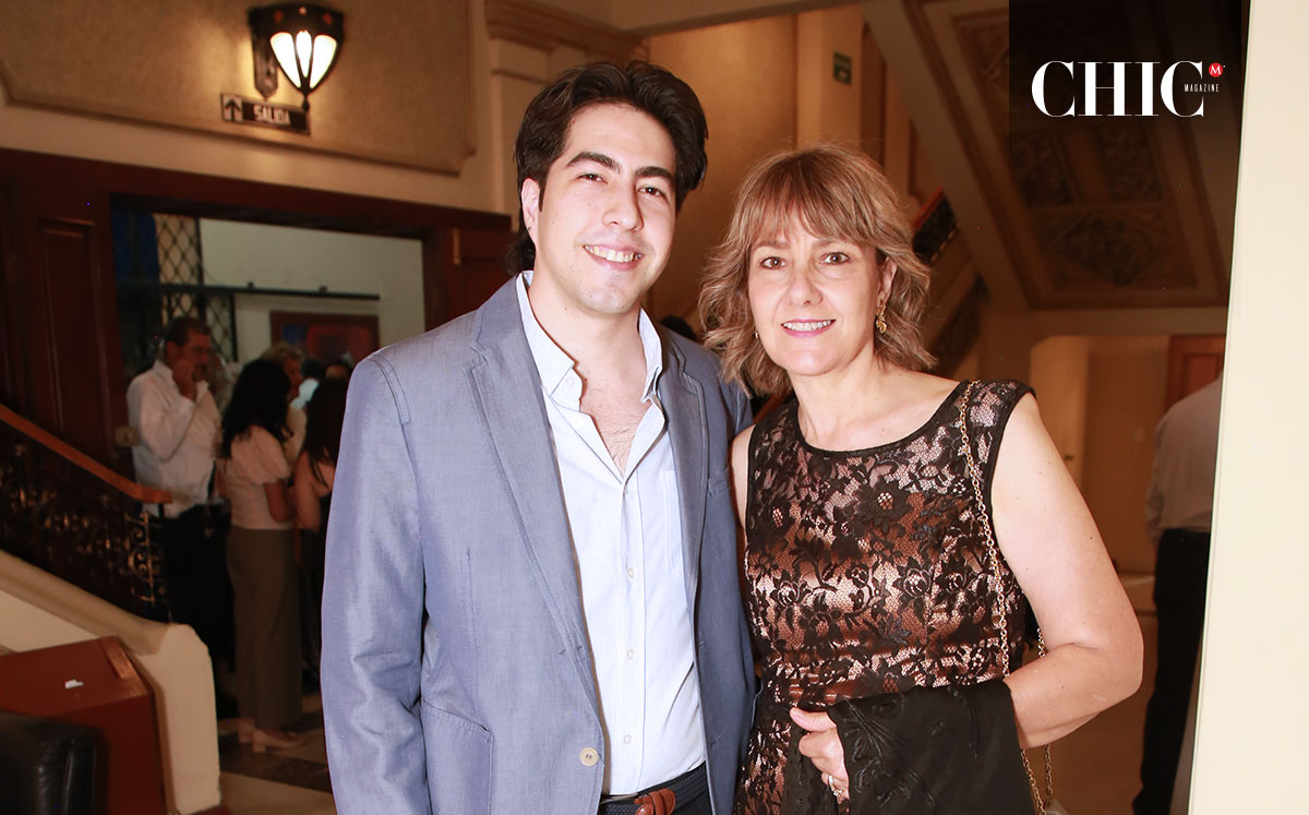 Carlos Román y Marissa de Román