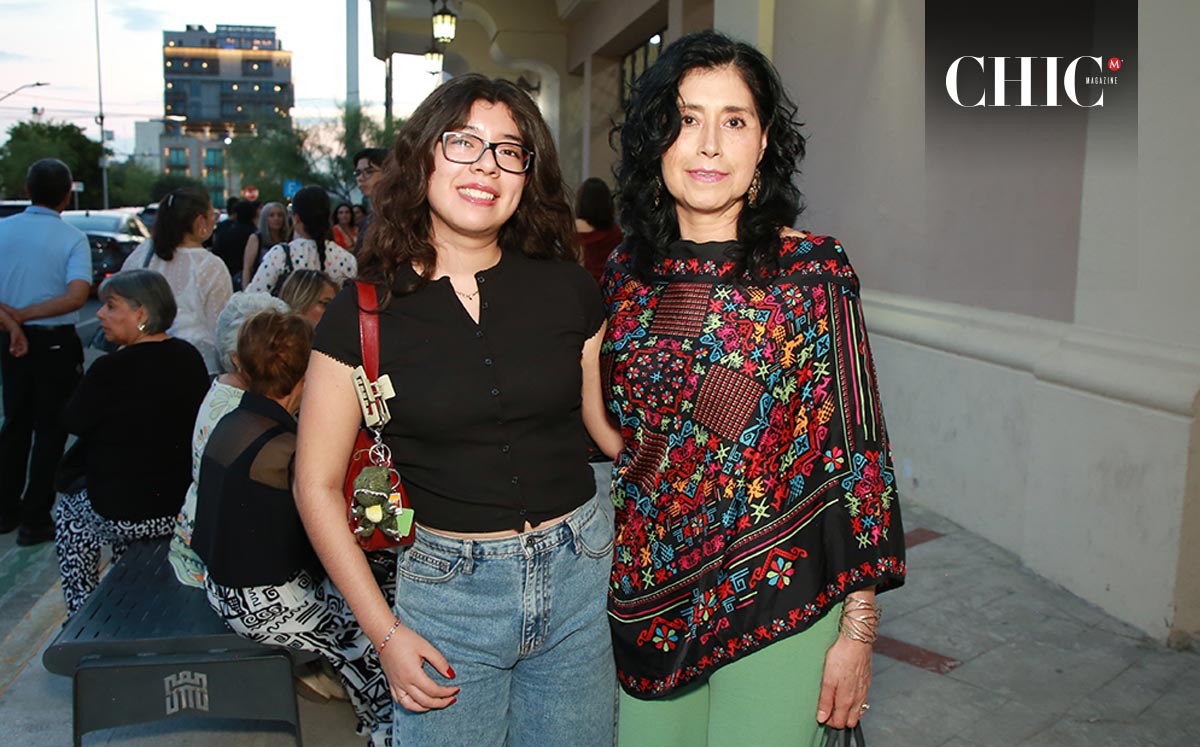 Jazmín León y Mónica Robles