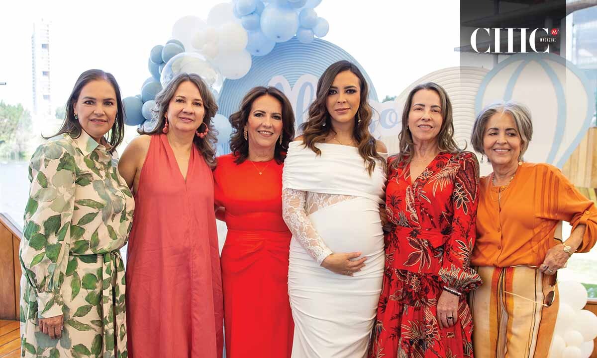 Alejandra Goytia, Gabriela Campos, María Teresa Campos, Mari Tere Martin, Rocío Campos y Rosario Campos