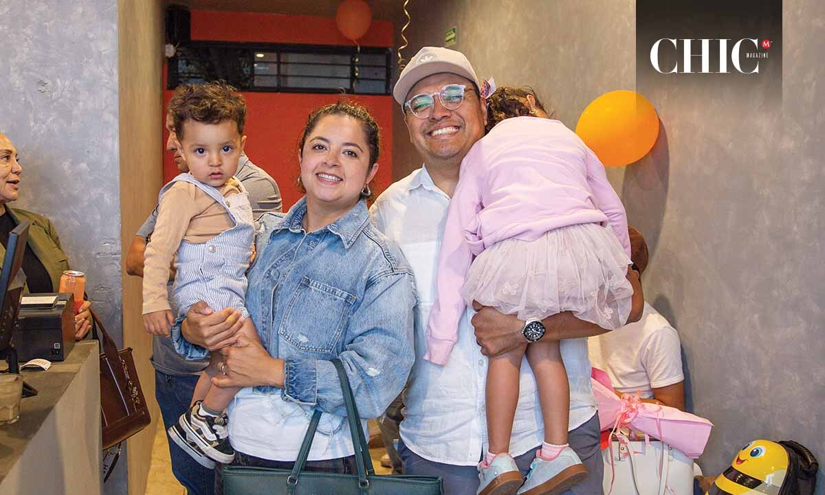 Carlos Contreras, Caro Contreras, Jonny Contreras y Aliza Contreras