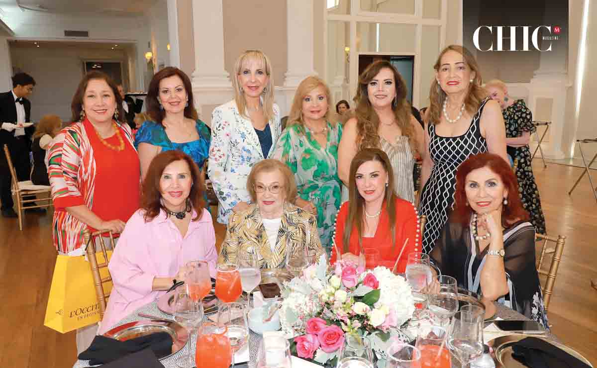 Invitadas que acompañaron a celebrar el cumpleaños de Graciela Flores de Tancredi  / Fotos: Daniel Saldívar