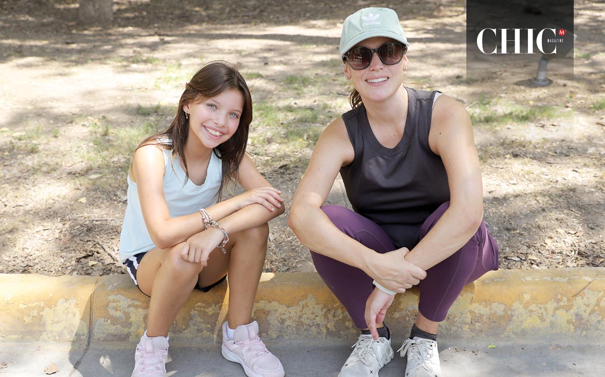 Natalia Ponce y Cristy Benavides