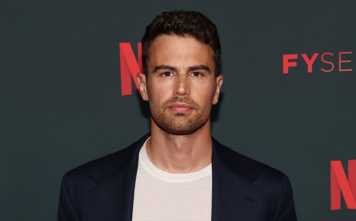 Theo James como Eddie Horniman (Foto: Getty Images)