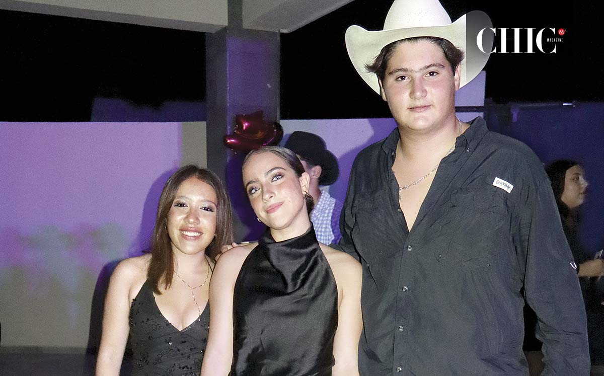 Angy Guzmán, Alexa Hernández y Lalo Mohamar