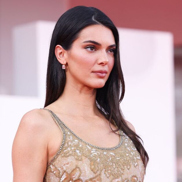 Kendall Jenner debuta en Festival de Cine de Venecia; este fue su look (Foto: Getty Images)