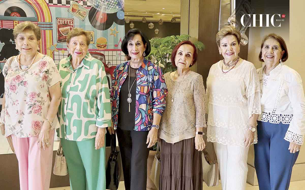 Tere Palacios, Marina Florencia, Karen San Pedro, Maria Palacios, More Castillo y Pili Govela