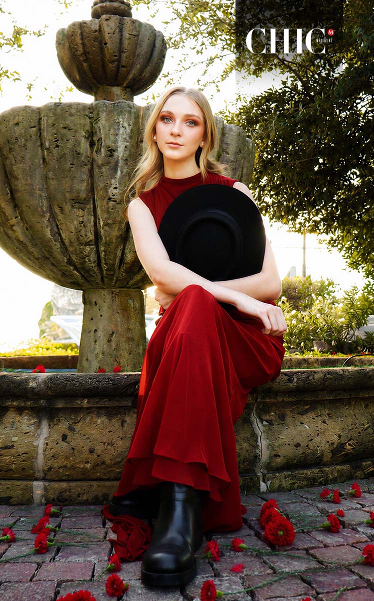 Los vestidos favoritos de María Fernández son los que tienen diseño strapless, con un estilo sencillo y elegante (JOSÉ CHANG)