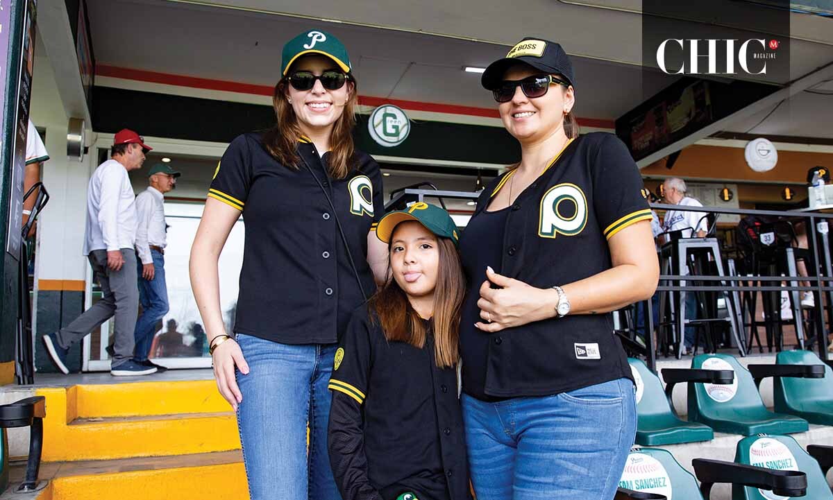 Aline Tardos, Claudia Telles y Grecia Uribe