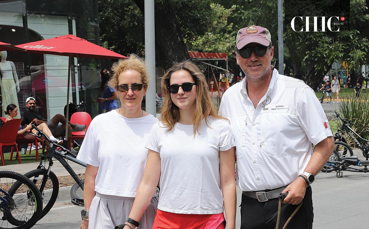 Paloma Tijerina de Lobeira, Ximena Lobeira y Jaime Lobeira