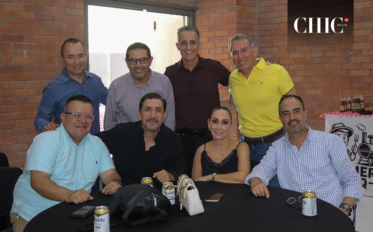 Fernando Nahle, José de la Torre, Alejandro Zarzar, Lorenzo Mata, Jacobo Aguilar, Luis Muñoz, Karla Morales y Alfredo Máynez