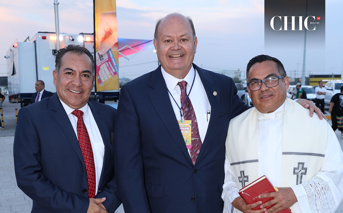 Memo Martínez, Franz Von Bertrab y padre Víctor Gómez