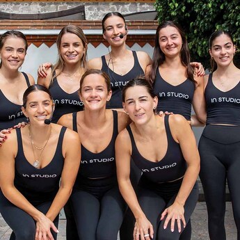 Pamela Rivera, María Lozano, Carmen María Hachity, Alejandra Sainz, Sofía Lozano, Carmen Sánchez, Amira Ruiz y Mar Sanz (Fotos: Hugo Zuviri)