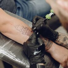 Tatuajes y mayor riesgo de linfoma: Esto dice la ciencia (Foto: Freepik)