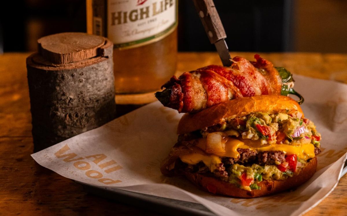 All Wood BBQ & Taproom cumple 6 años: menú de aniversario (Foto: Instagram)