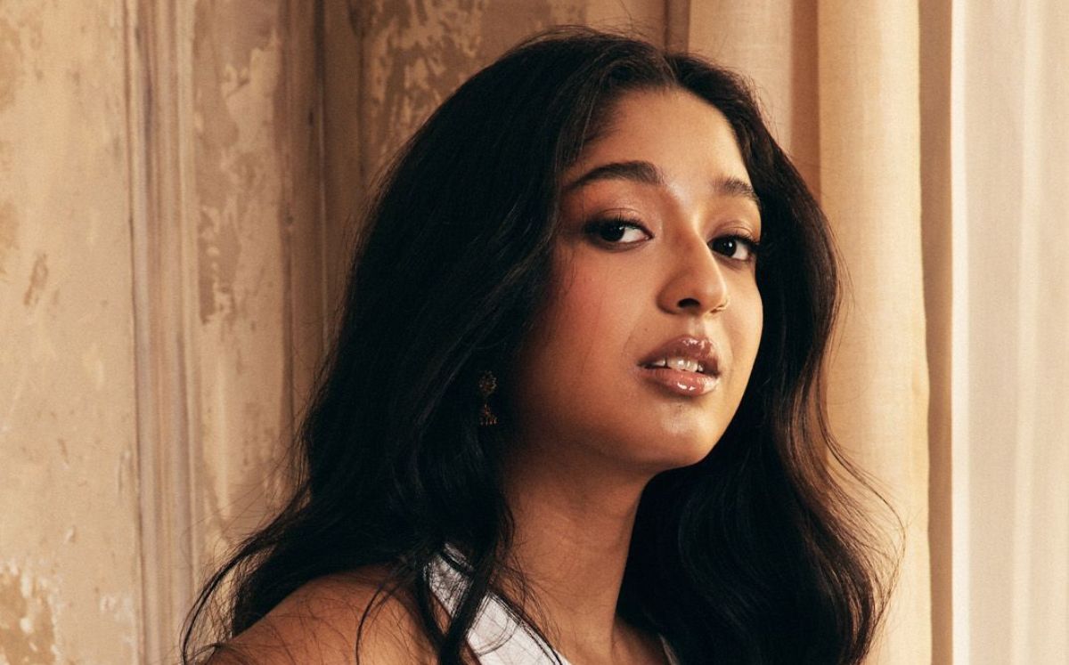 Maitreyi Ramakrishnan como Maya (Foto: Getty Images)
