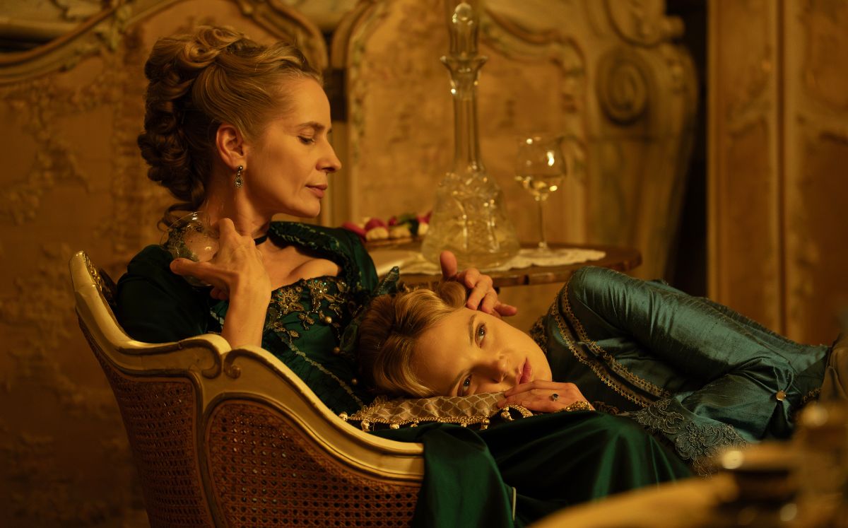 Małgorzata Hajewska-Krzysztofik como Prezesowa Zasławska (Foto: Netflix)