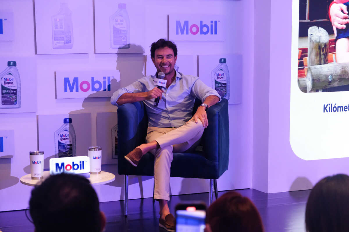 Sergio 'Checo' Pérez presenta junto a ExxonMobil campaña 'Cada kilómetro cuenta' | (Foto: Cortesía)