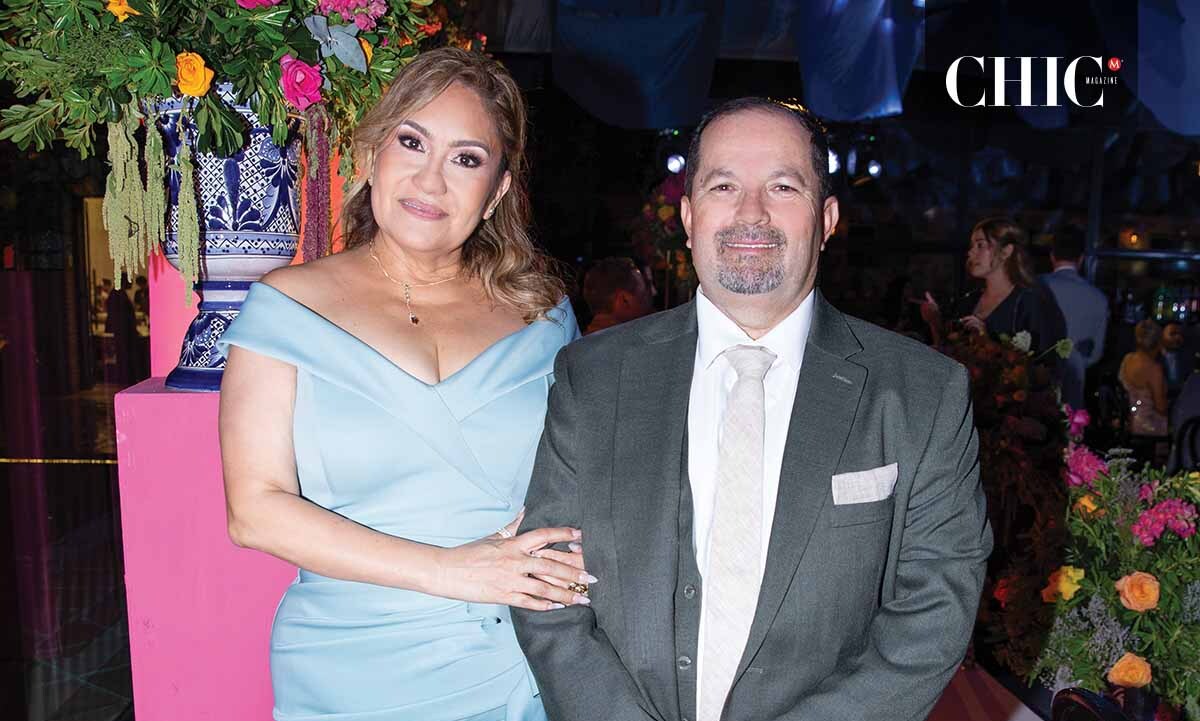 Papás de la novia. Kira De Valencia y Marcial Valencia