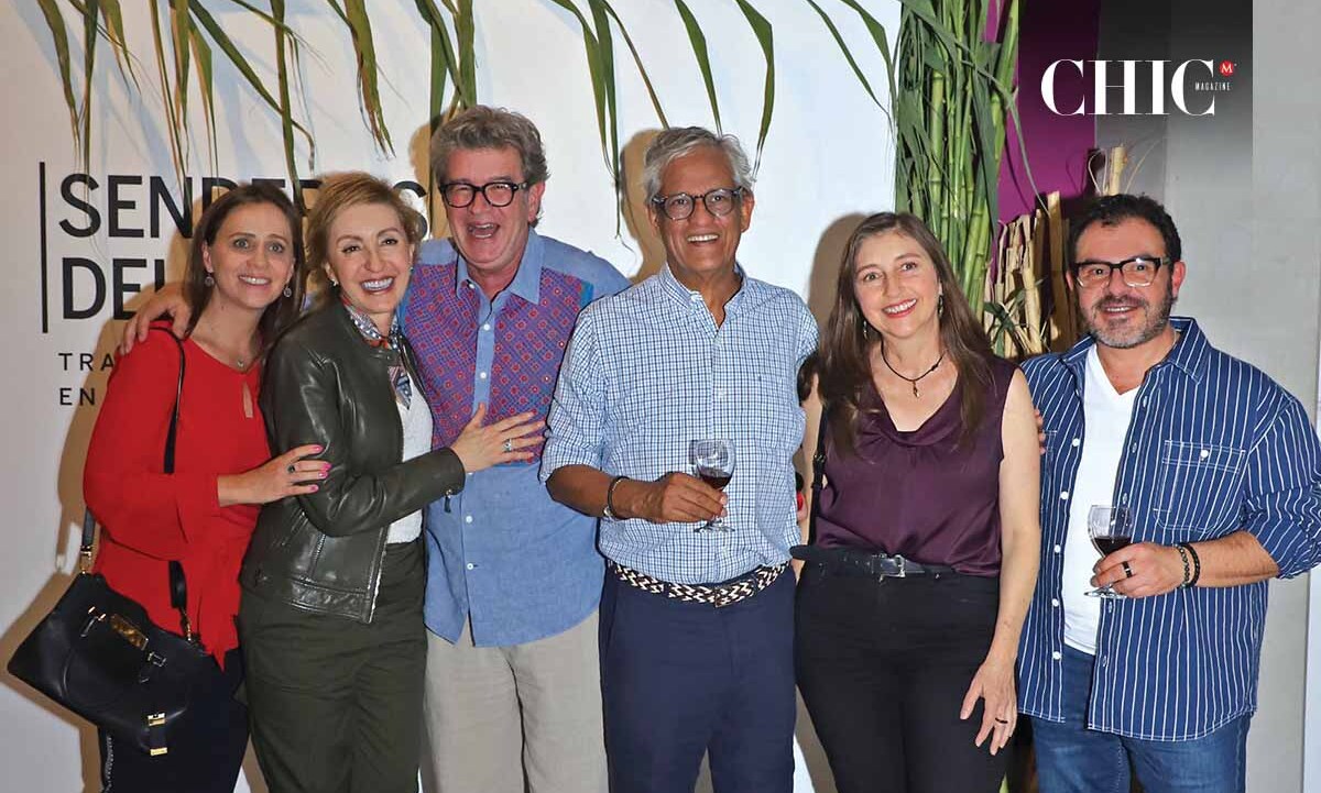 Cristina Morales, Sandra Ahumada, Robert Smith, José Bayro, Adriana Amozurrutia y Joe Irrabien