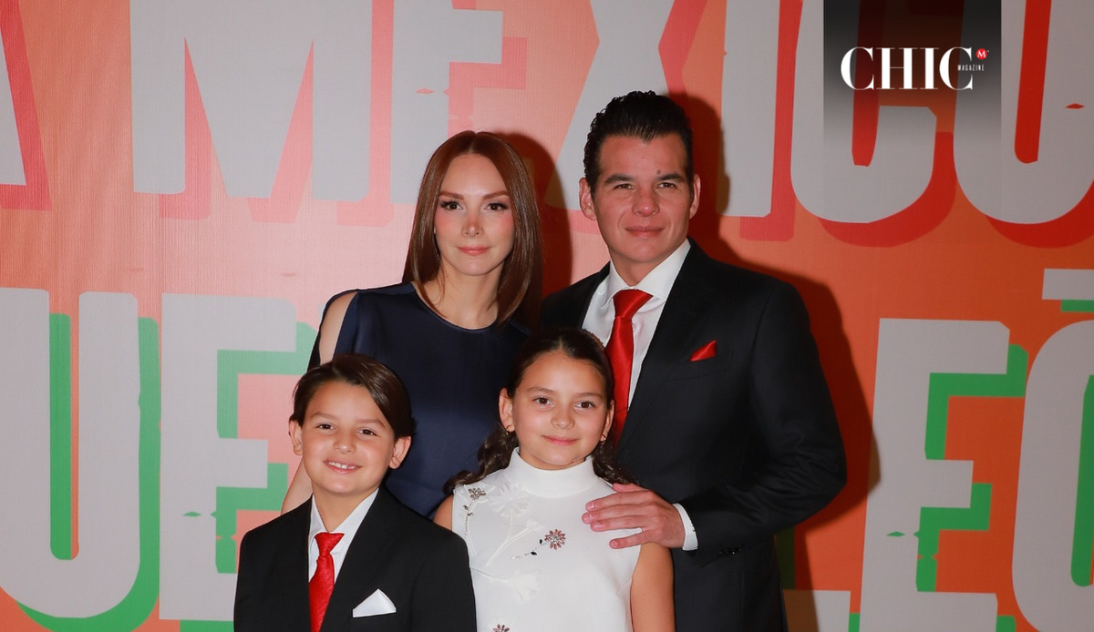 Yinel Fasci, Mike Flores, Miguel Ángel Flores y María Flores