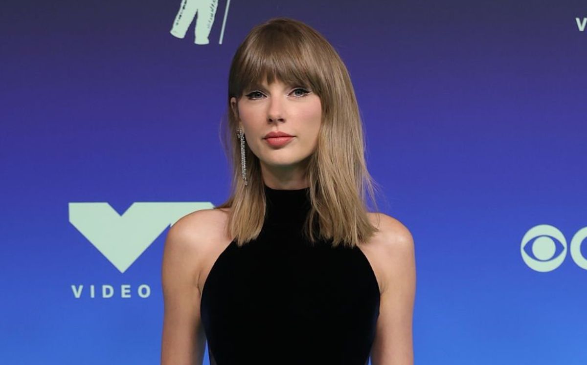 Taylor Swift roba cámara con minivestido negro en los MTV VMA’s 2026 (Foto: Getty)