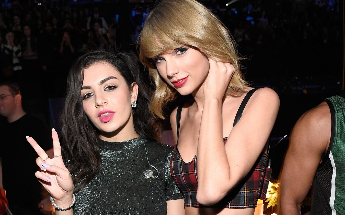 La verdad de la reacción de Charli XCX a Taylor Swift en los MTV VMA's (Foto: Getty)