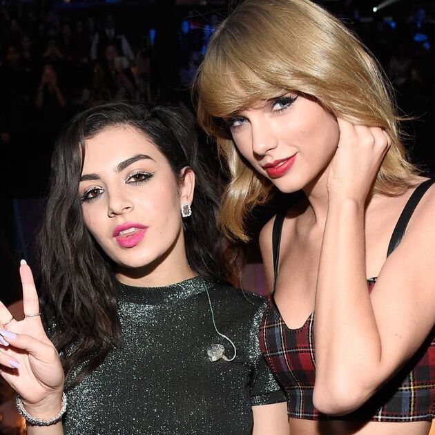 La verdad de la reacción de Charli XCX a Taylor Swift en los MTV VMA's (Foto: Getty)