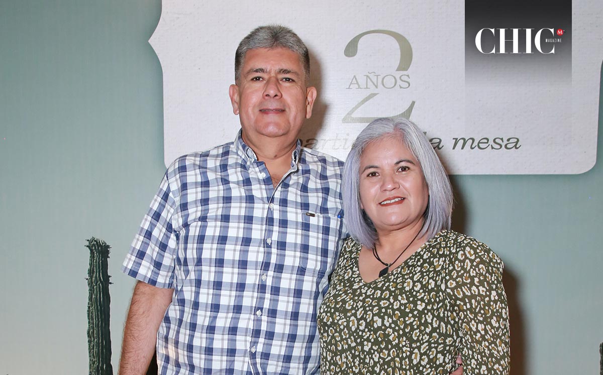 José de la Cruz y Lourdes González