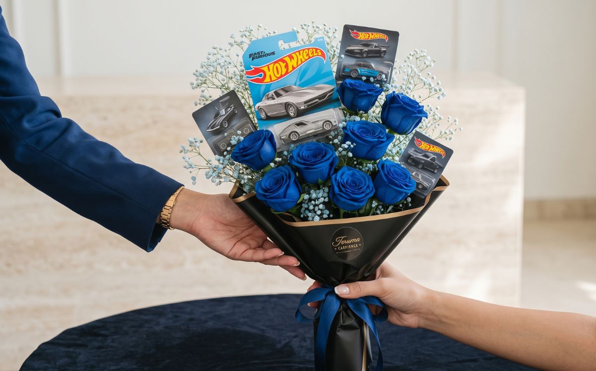 ¿Por qué se regalan flores azules con Hot Wheels el 30 de septiembre? (Foto: IA)