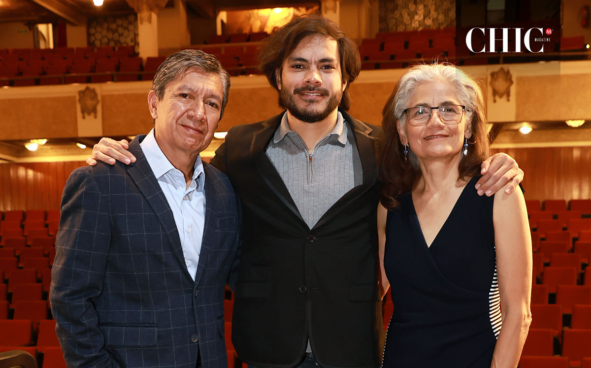 Ricardo Acosta, Ricardo Acosta y María Elena Murguía