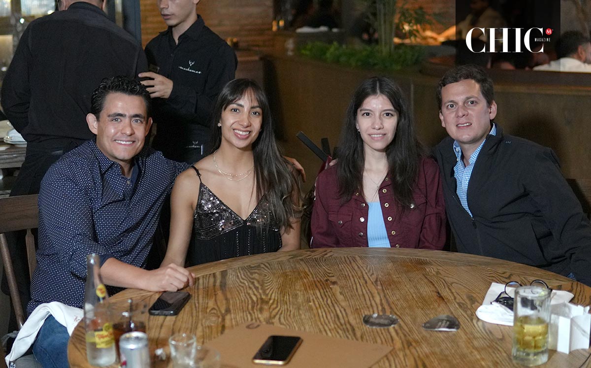 Roberto, Lina, Berenice y Benjamín