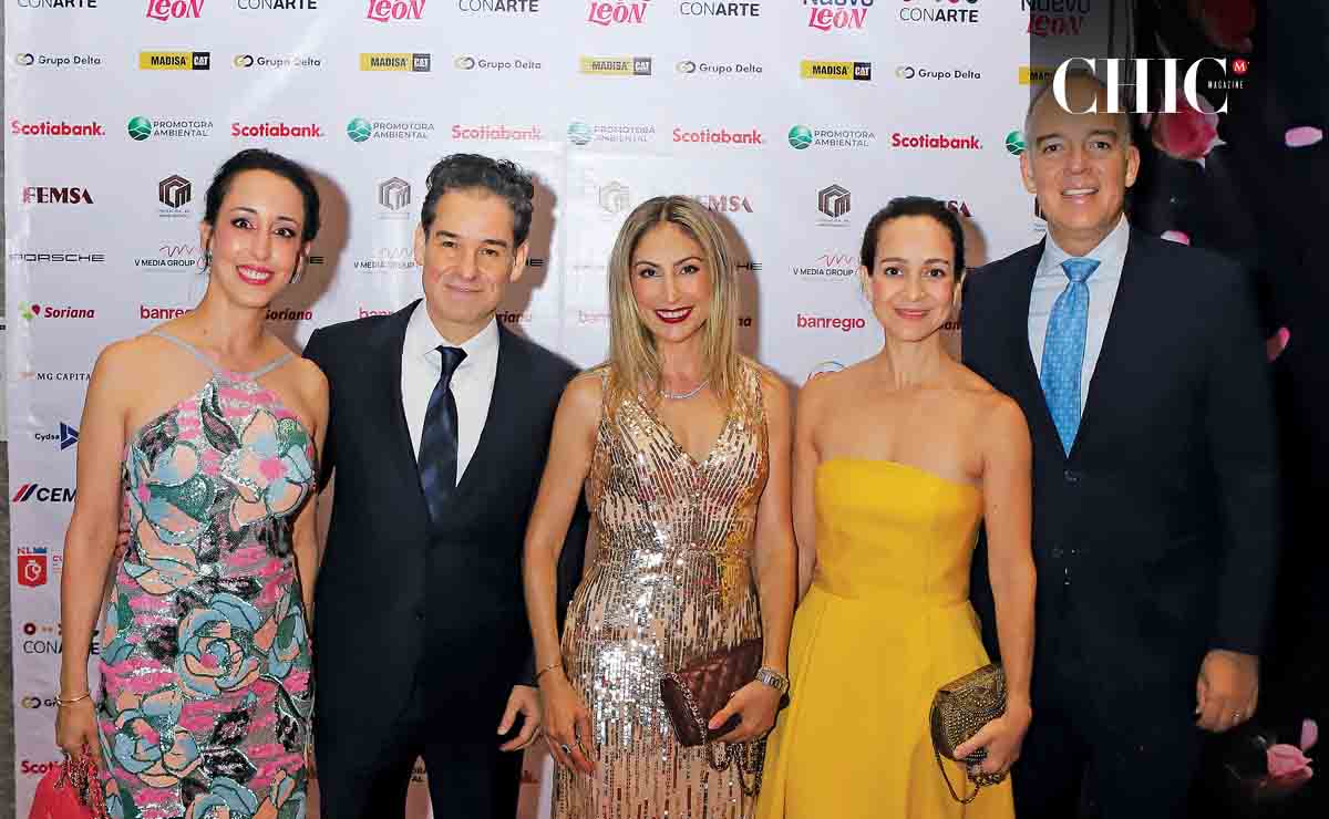 Regina Sada, Lauro Martínez, Vanessa Villarreal, Valeria Guerra y Mauricio Navarro / Fotos: Roberto Alvarado