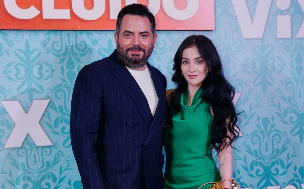 José Eduardo Derbez y Paola Dalay reaparecen juntos con su hija, Tessa (Foto: Getty Images)