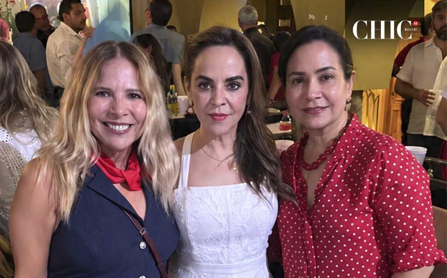 Dolores Treviño, Olga Guevara y Ana Mary Romo