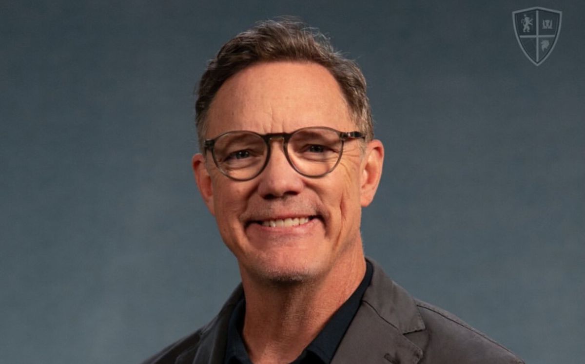 Matthew Lillard como Principal Grayle (Foto: Instagram)