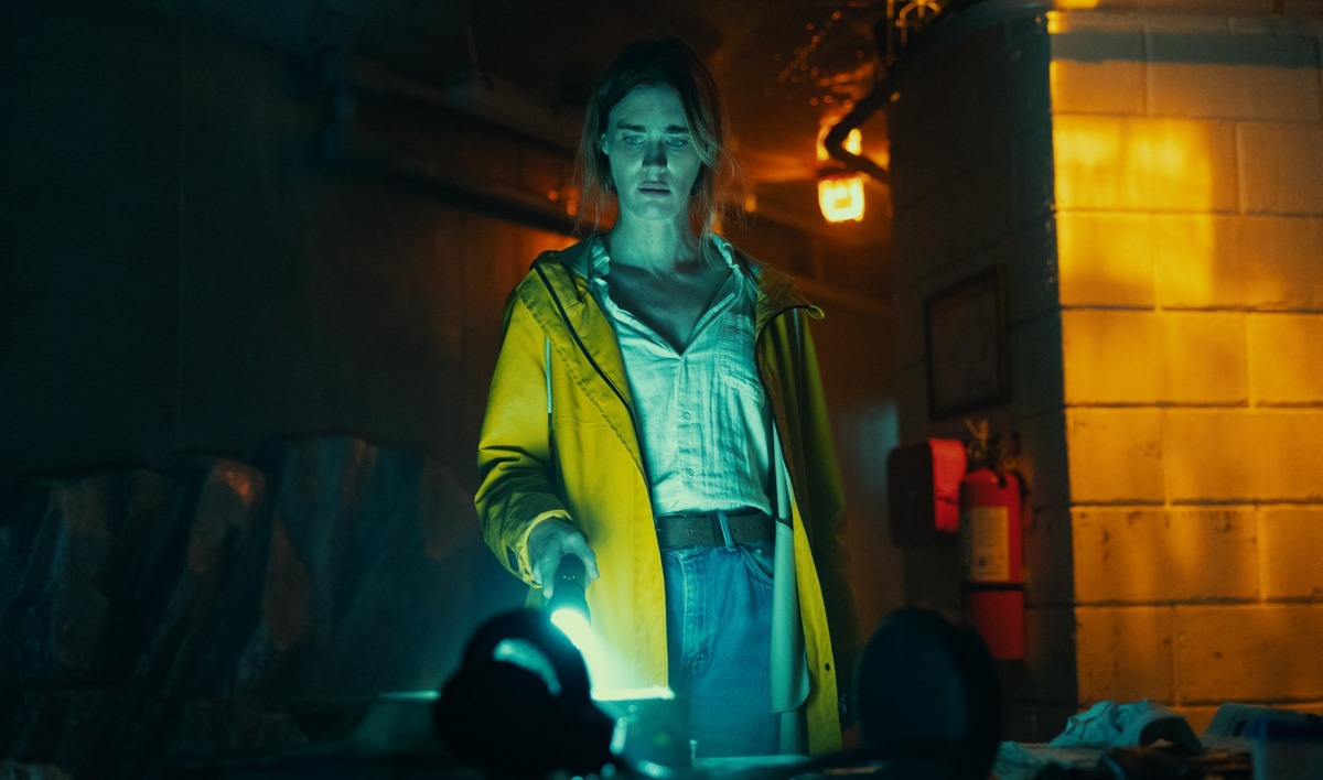 Mackenzie Davis como Fonda Howander (Foto: Netflix)
