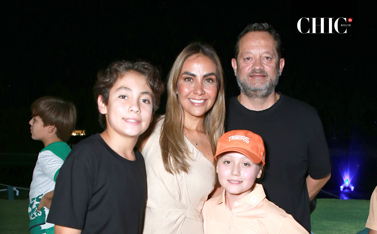Carlos Luis Galván, Nancy González, Carlos Galván e Isabella Galván