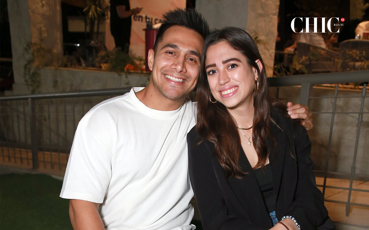 Roberto Sifuentes y Sandy Nieto