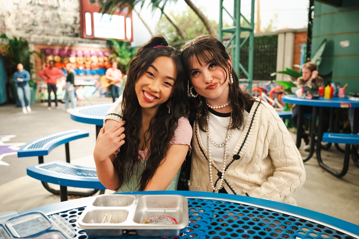 Emmy Liu-Wang como Pepper y Erika Swayze como Jen Z (Foto: Netflix)