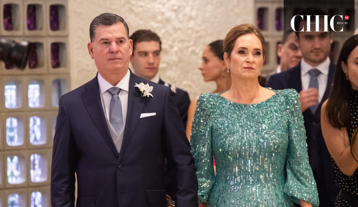 Fernando Andrés Elizondo Garza y Ana Lucía Llano Alverde papás del novio