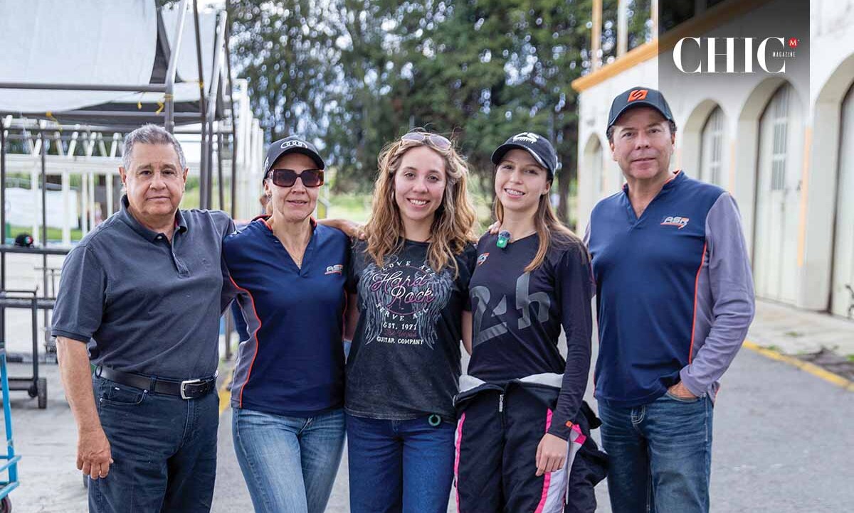 Ángel Díez De Urdanivia, Paty Velázquez, Montse Solís, Ana Cris Solís y Asael Solís (Fotos: Hugo Zuviri)