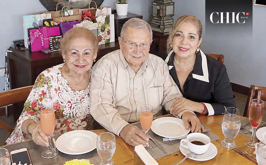 Narcisa de Rechy, Juan Luis Rechy y Lulú Ponce