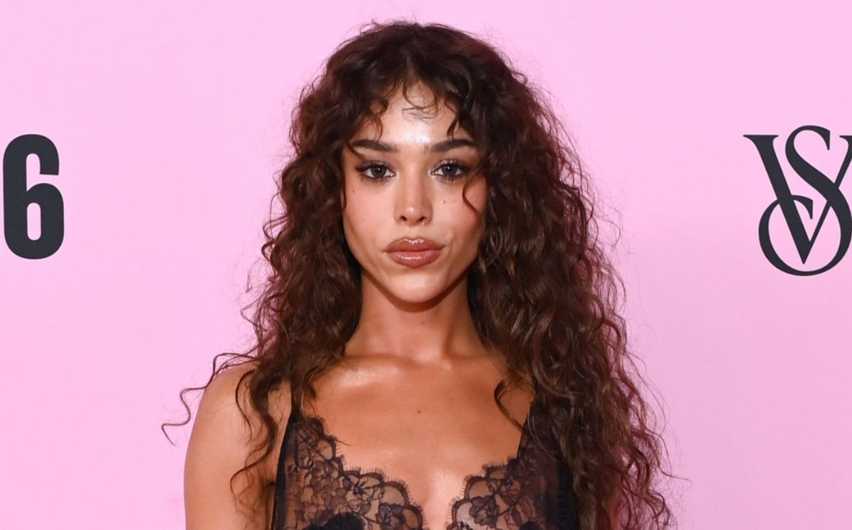Danna Paola con vestido transparente en el Victoria's Secret Fashion Show (Foto: X)
