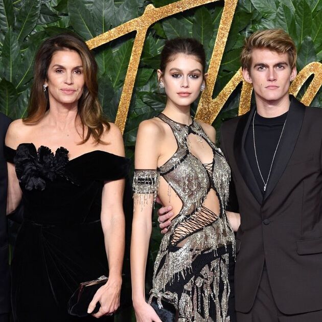 Cindy Crawford y Kaia Gerber mandan mensaje tras muerte de Presley (Foto: Getty)