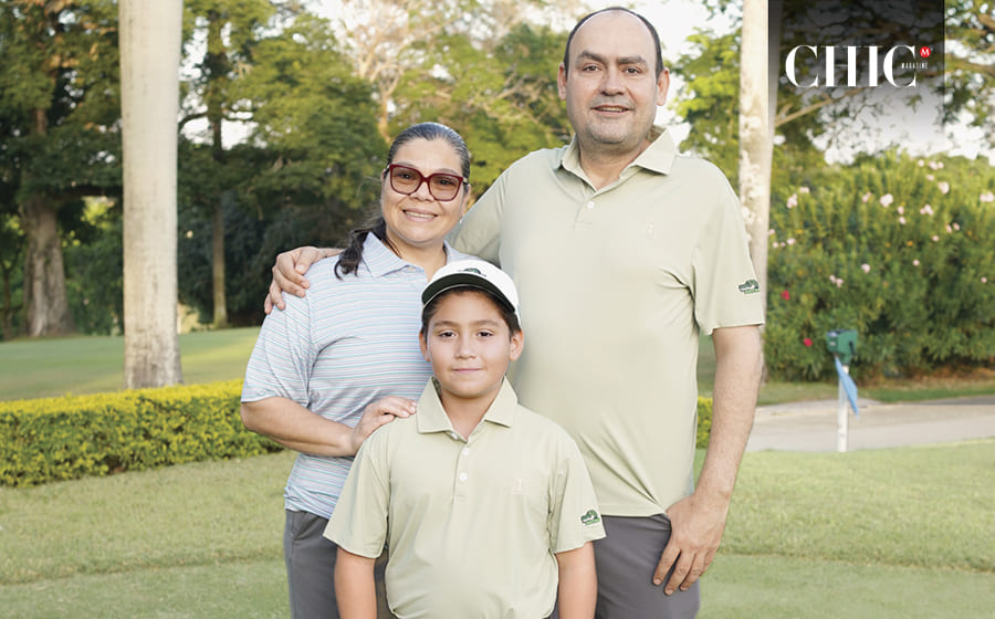 Elizabeth Hernández, Yusseff Martínez y Armando Martínez