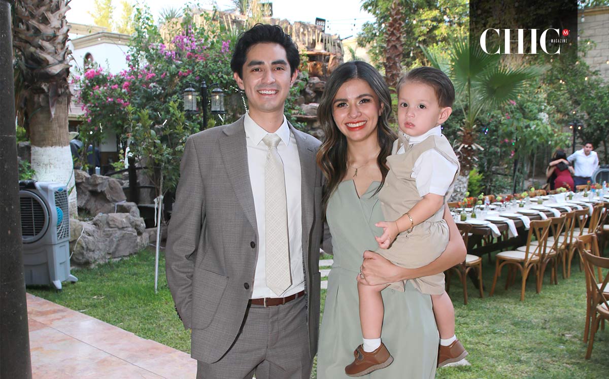 Manuel Medina, Alejandra Becerra y Manuel Medina