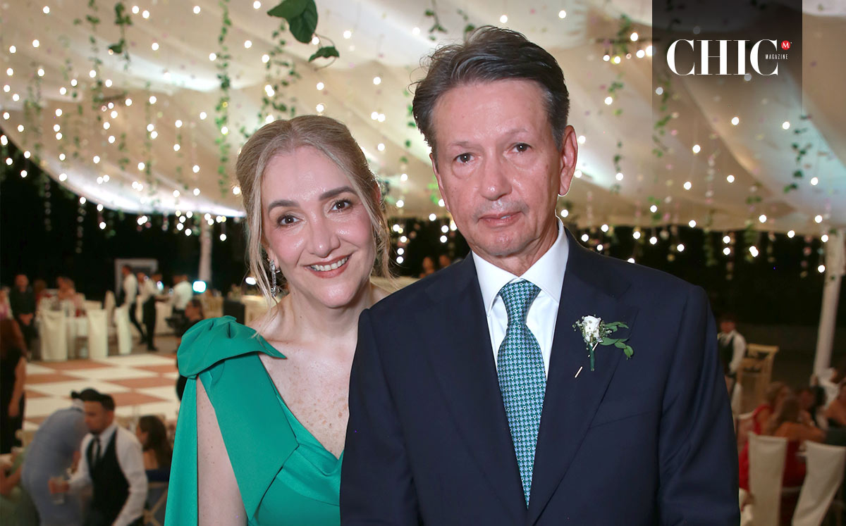 Papás de la novia. Rosalinda Gurza y Mario Suárez