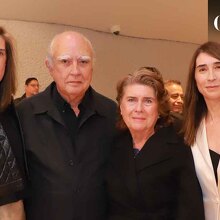 Mariana Canales, Fernando Canales, Ángela Stelzer de Canales y Ángela Canales / Fotos: Daniel Saldívar