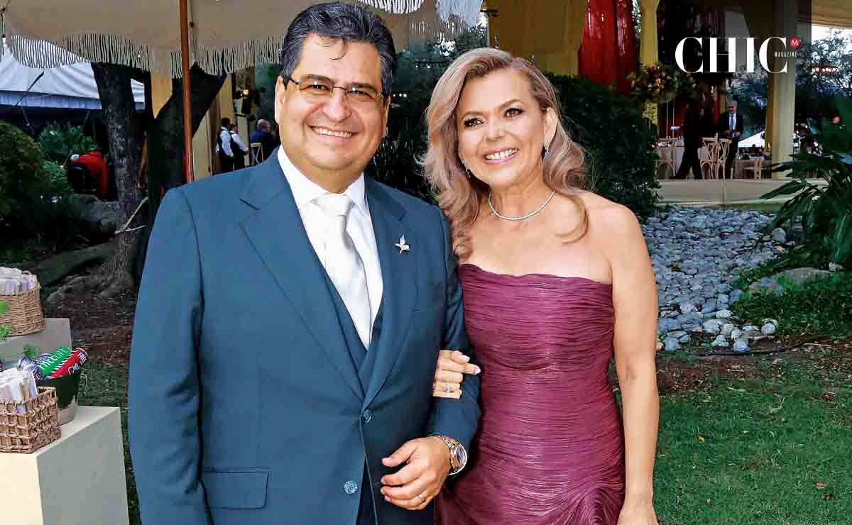 Papás del novio. Jesús Mario Sepúlveda y Deyra De la Paz/ Fotos: Omar Valdez